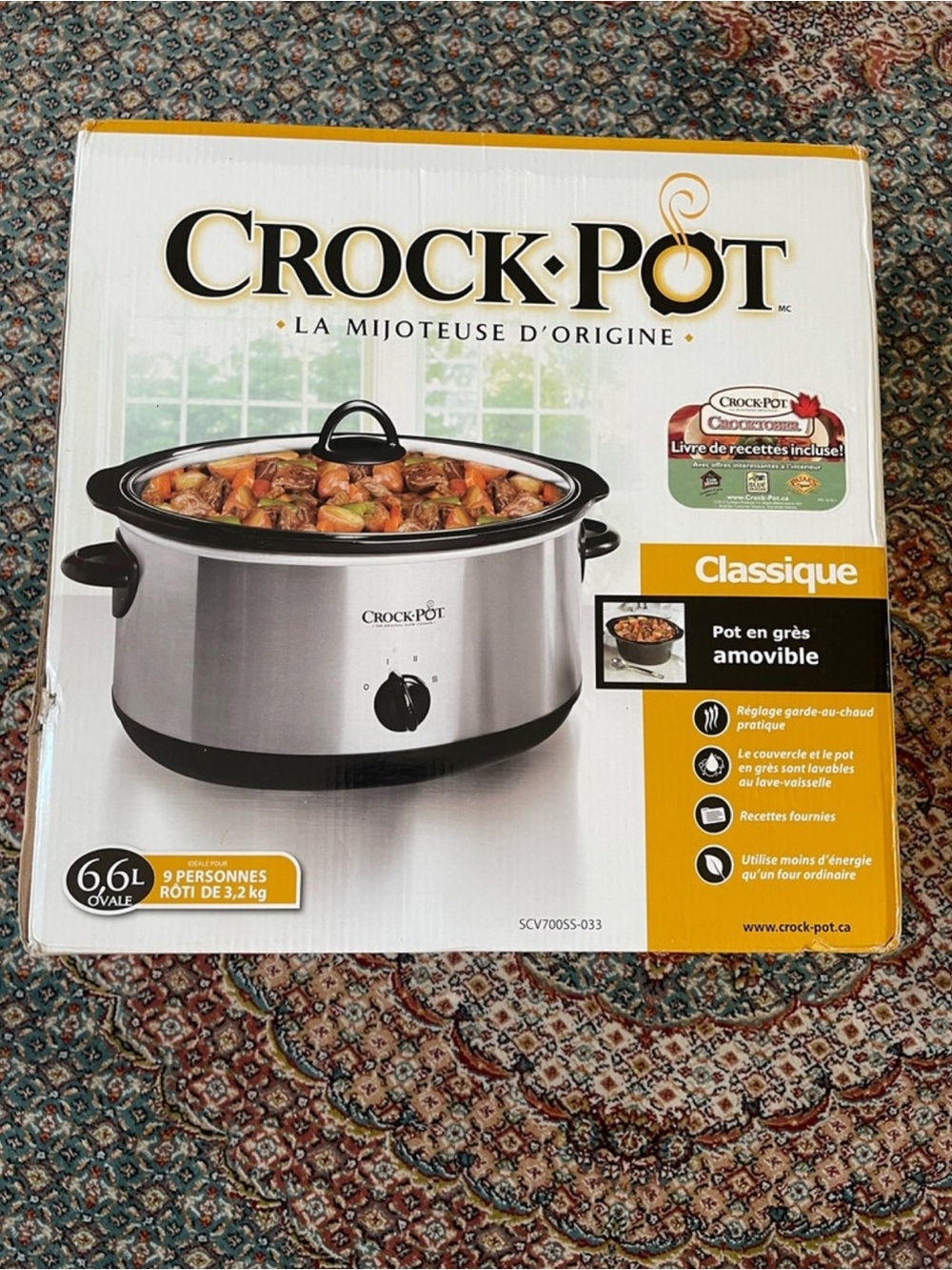 Crock-Pot Classic 6.6L Stainless Steel Slow Cooker - Silver & Black